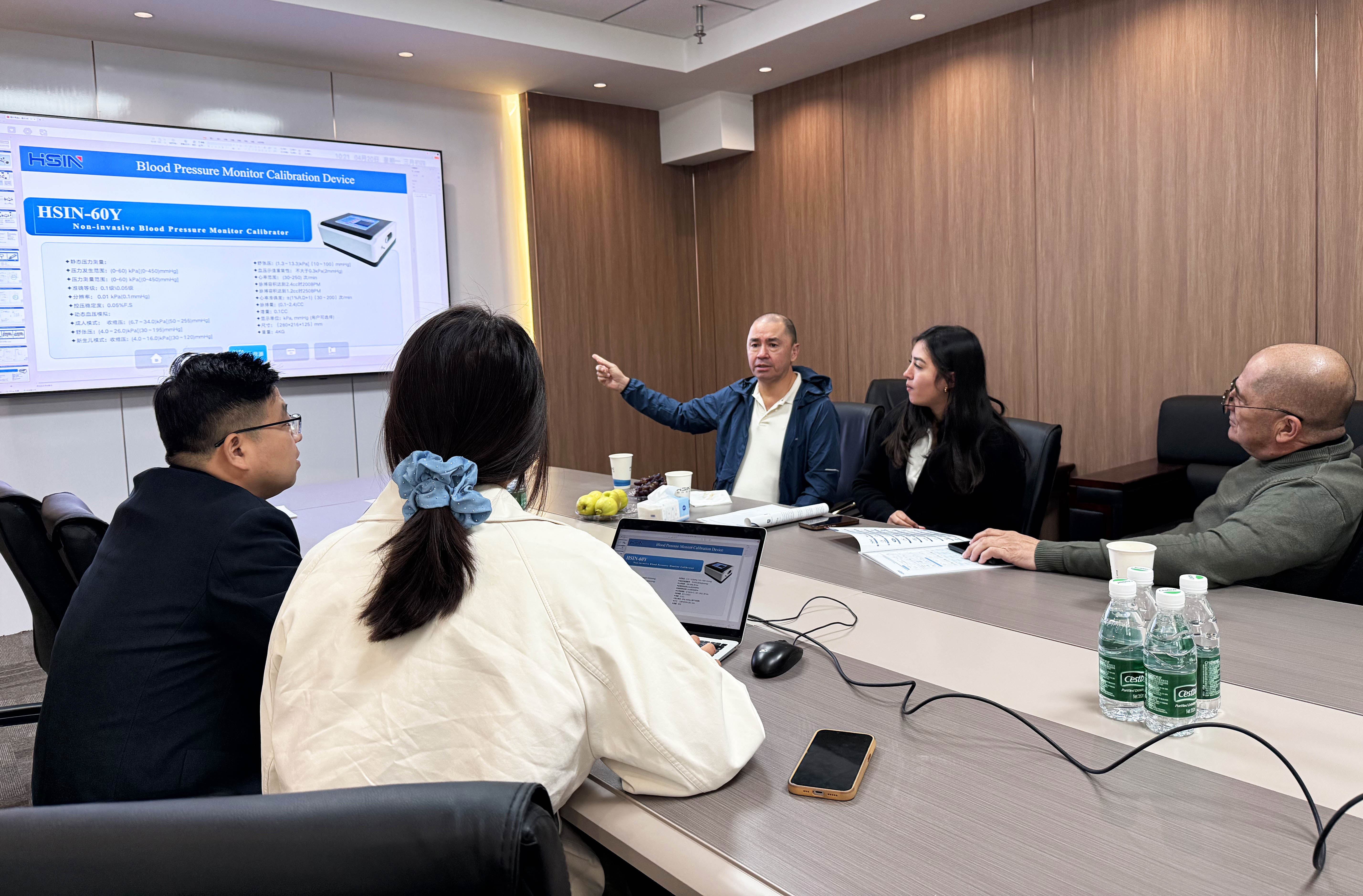 哥伦比亚客户到访恒升伟业深化计量交流，蓄力开拓南美市场